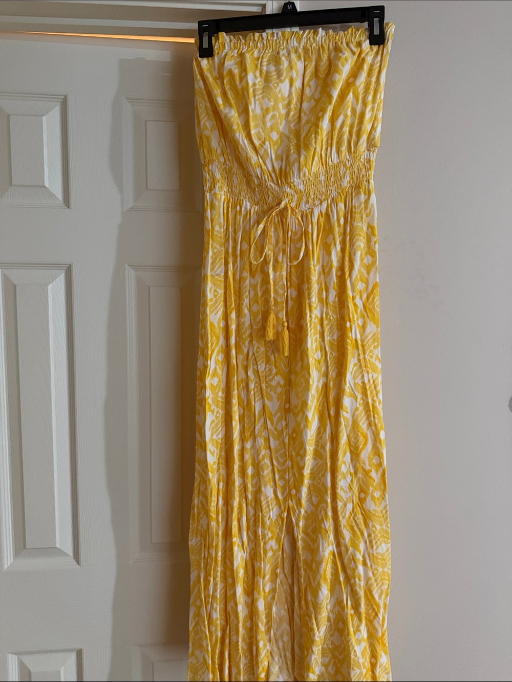 Jessica Simpson Yellow and White Strapless Maxi Dress